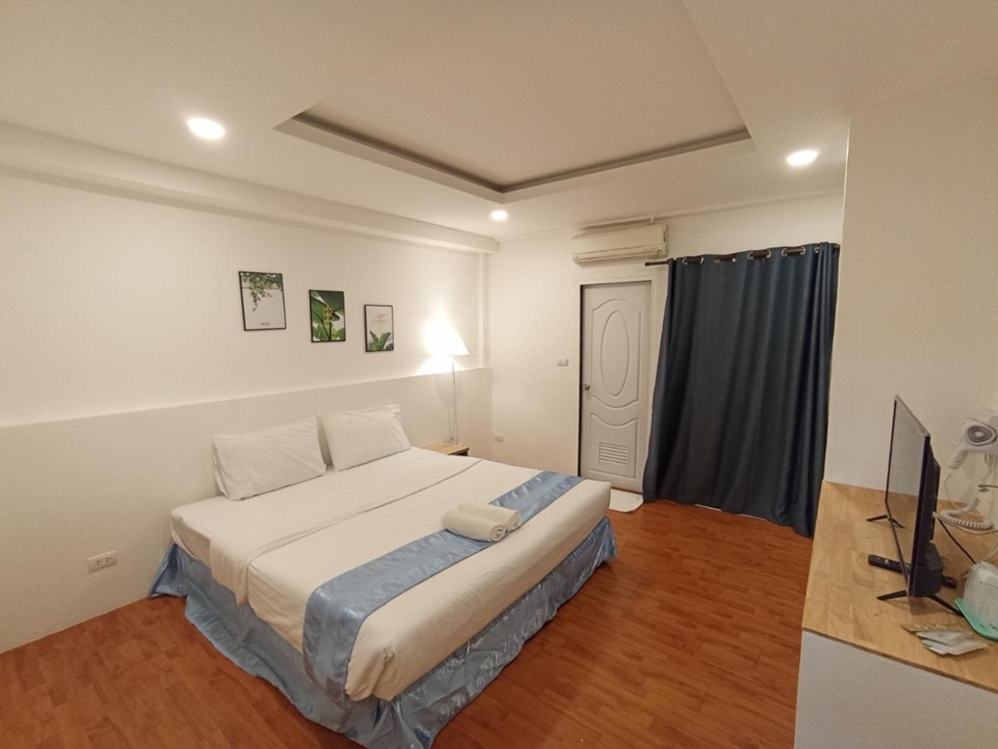 Inspire House Hotel Chiang Mai Extérieur photo
