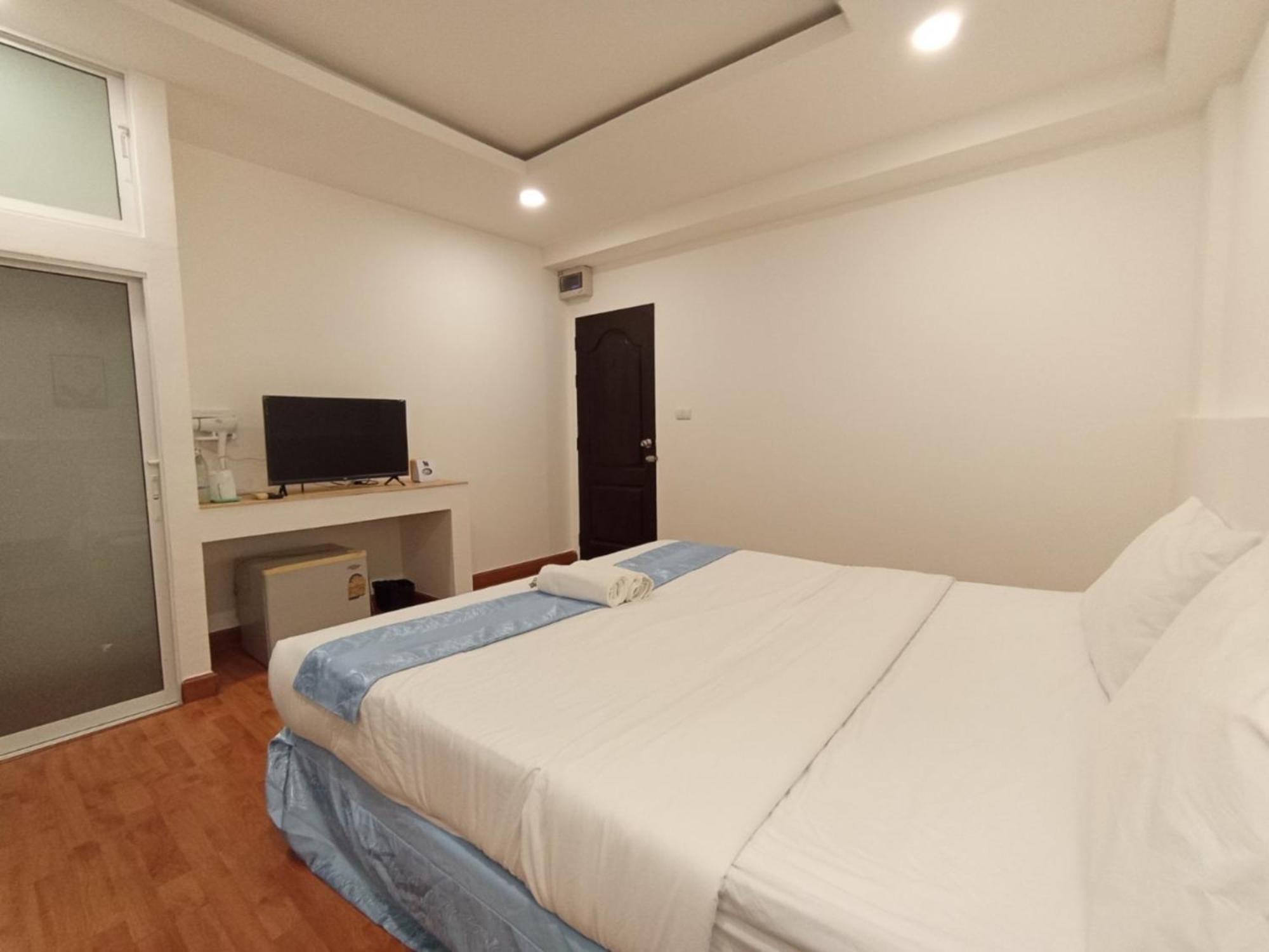 Inspire House Hotel Chiang Mai Extérieur photo