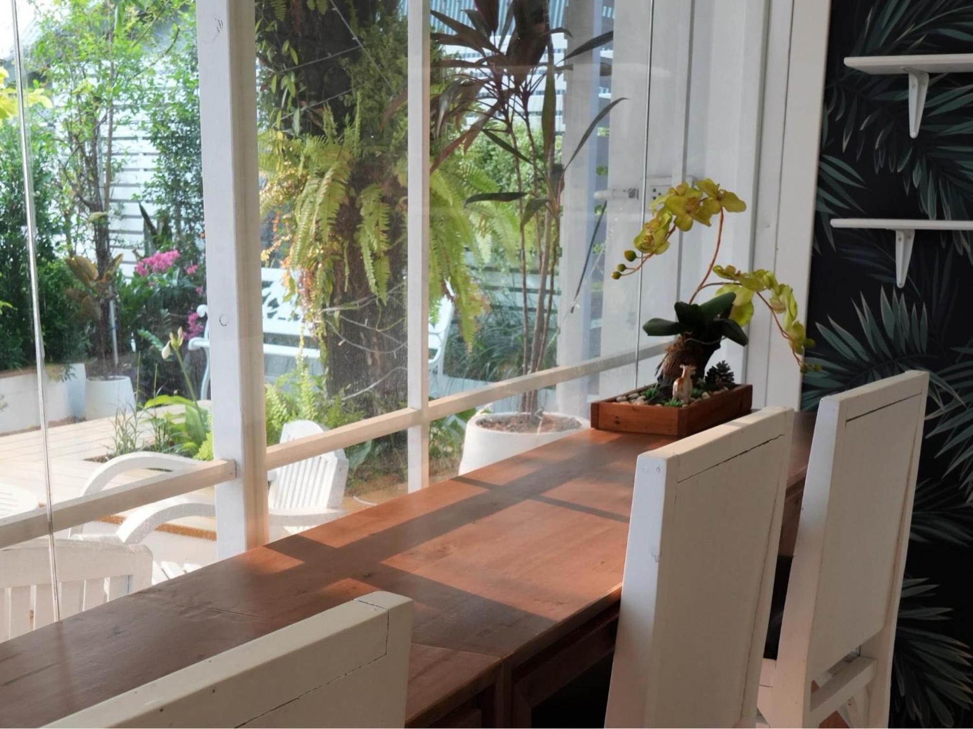 Inspire House Hotel Chiang Mai Extérieur photo