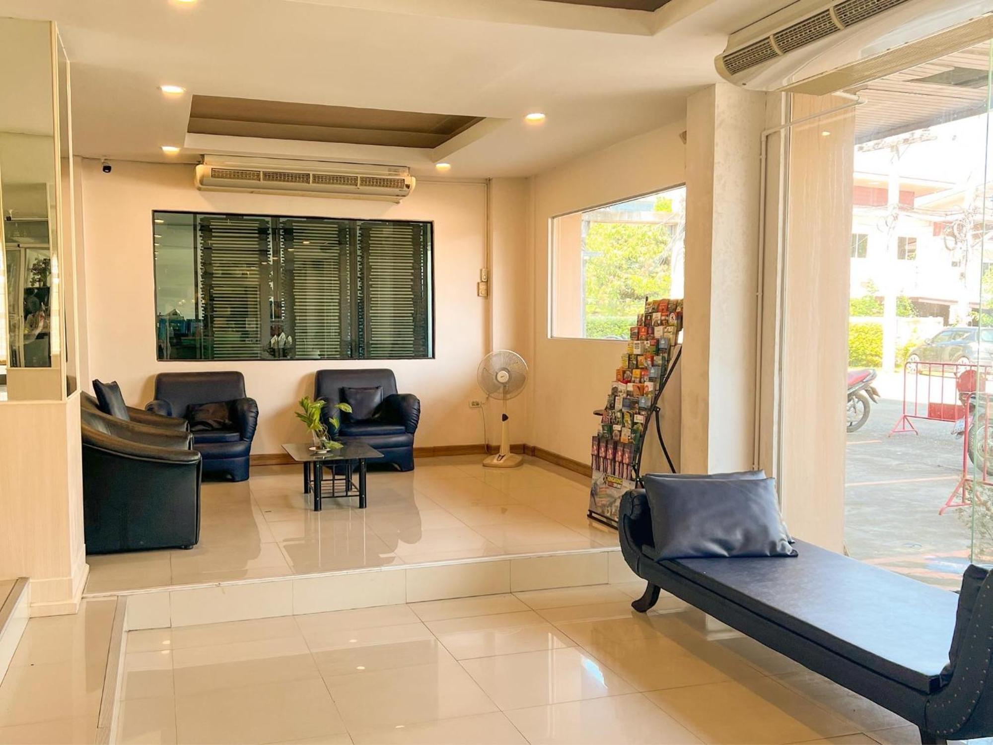 Inspire House Hotel Chiang Mai Extérieur photo