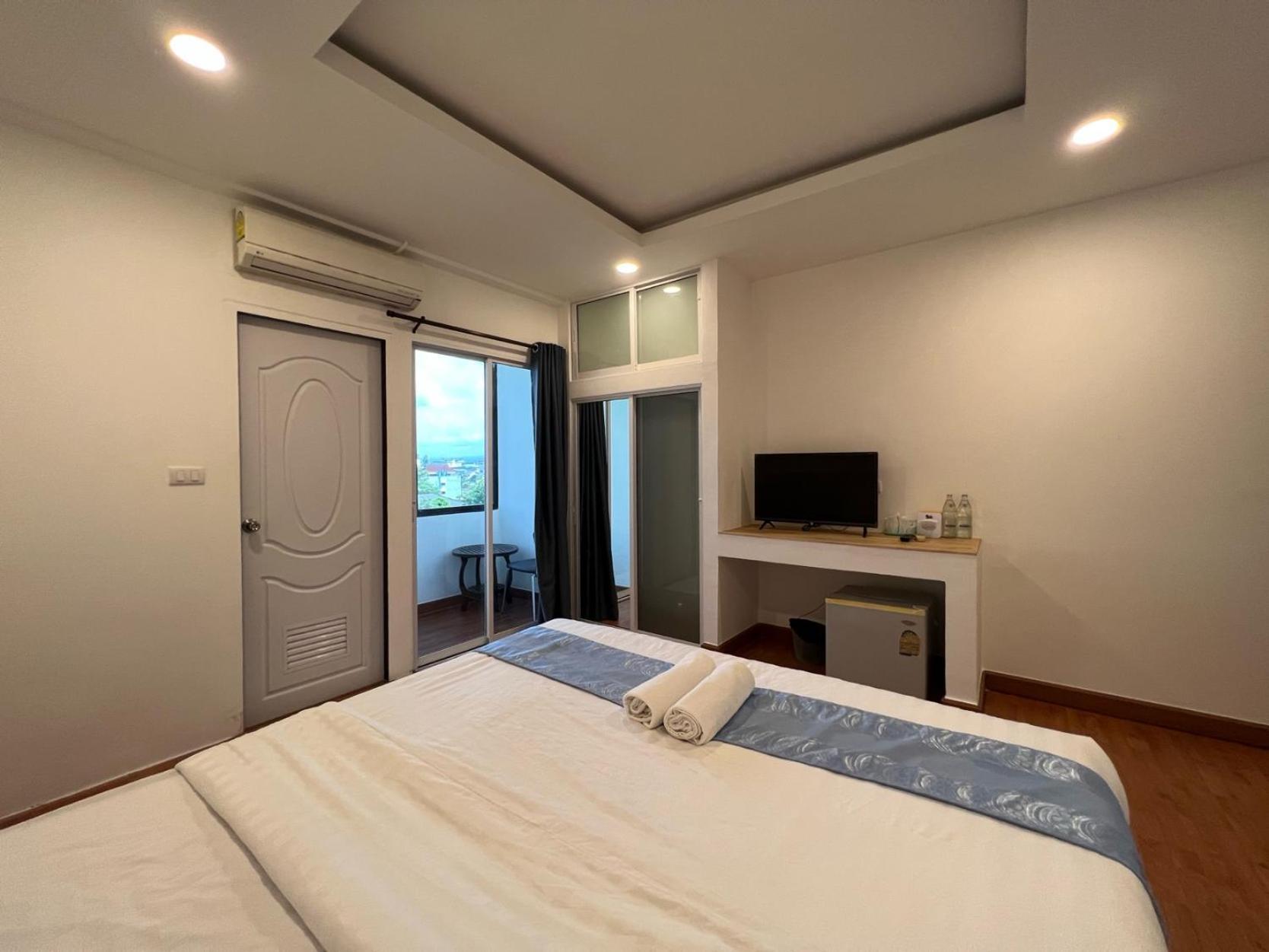 Inspire House Hotel Chiang Mai Extérieur photo