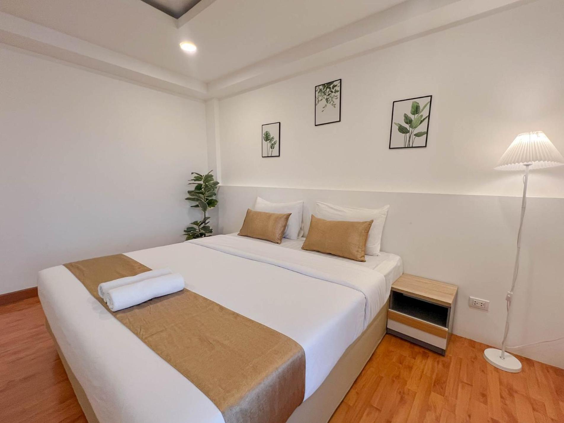 Inspire House Hotel Chiang Mai Extérieur photo