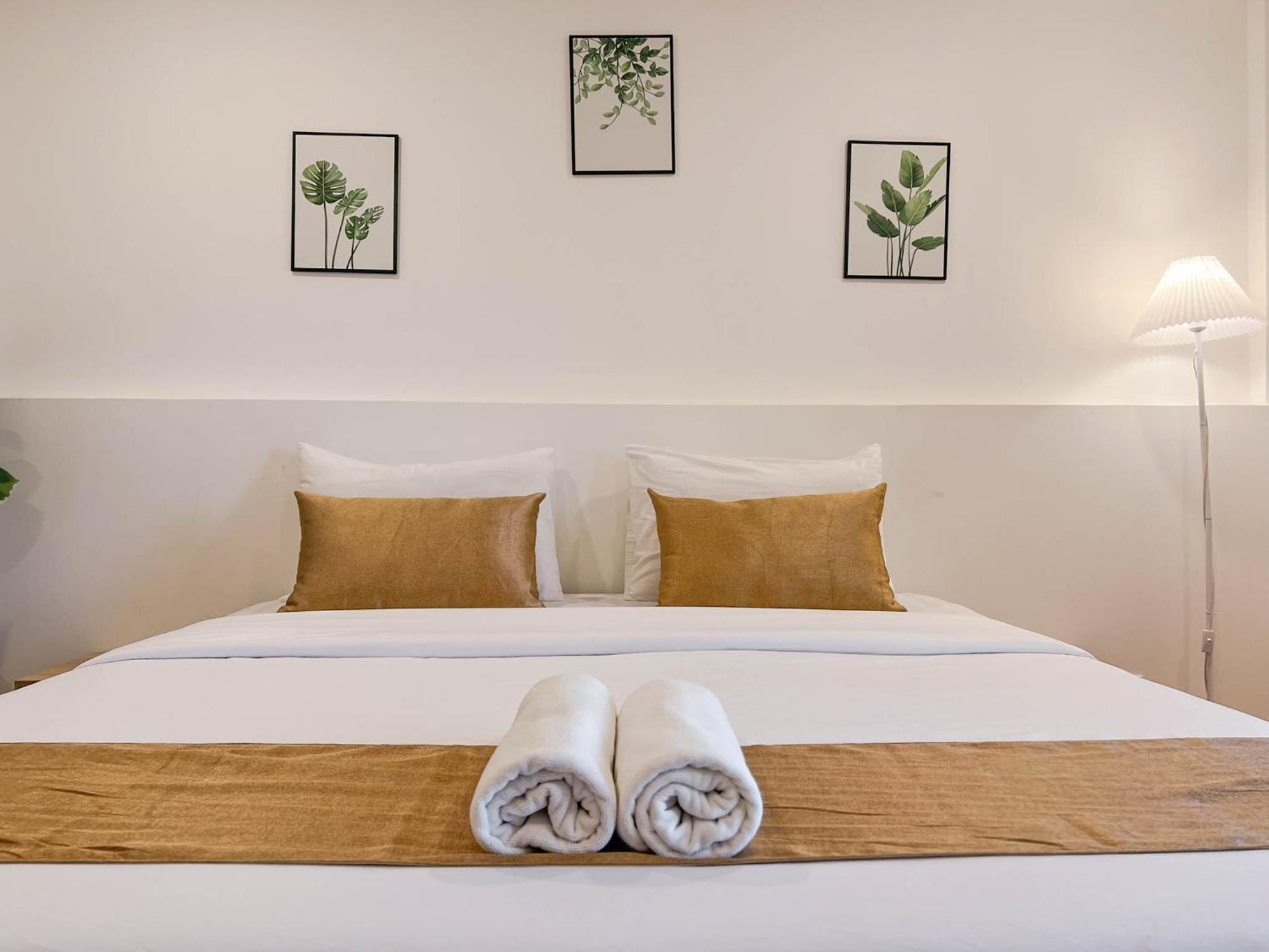 Inspire House Hotel Chiang Mai Extérieur photo