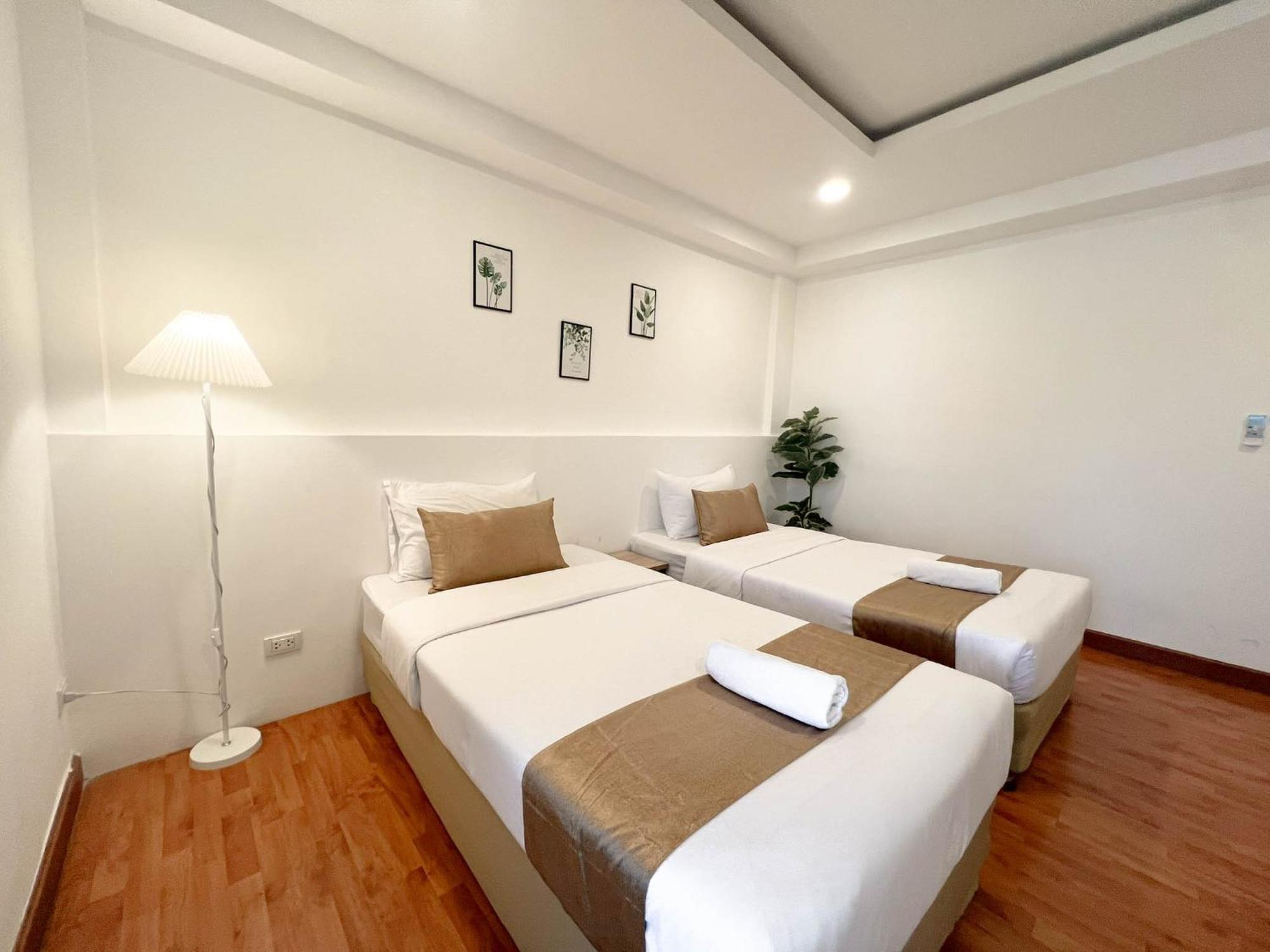 Inspire House Hotel Chiang Mai Extérieur photo