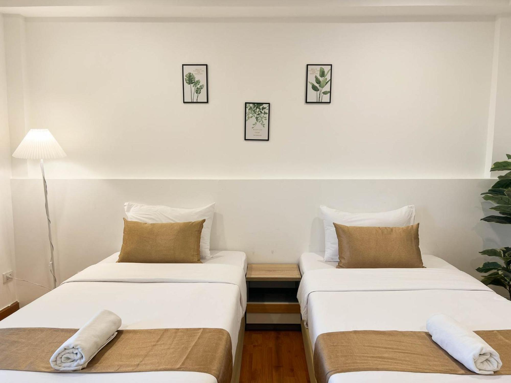 Inspire House Hotel Chiang Mai Extérieur photo